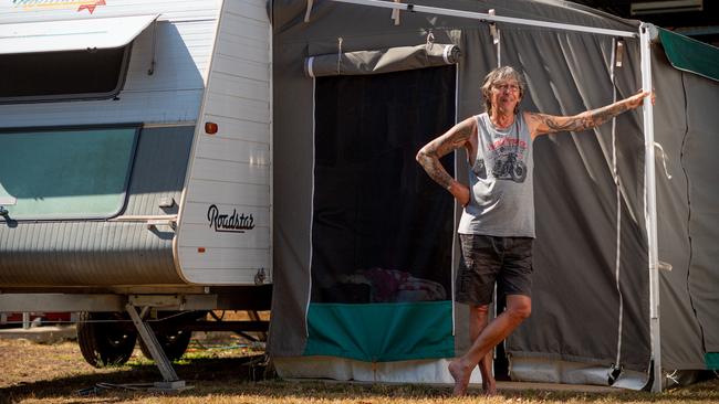 <s1>Colin Todd and his wife have arrived in Darwin after waiting at the border for restrictions to lift. Picture: Che Chorley</s1>