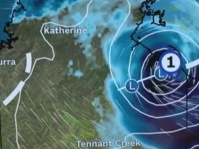 The Bureau of Meteorology has upgraded its NT cyclone warning for tropical low 07U to category one Cyclone Lincoln.