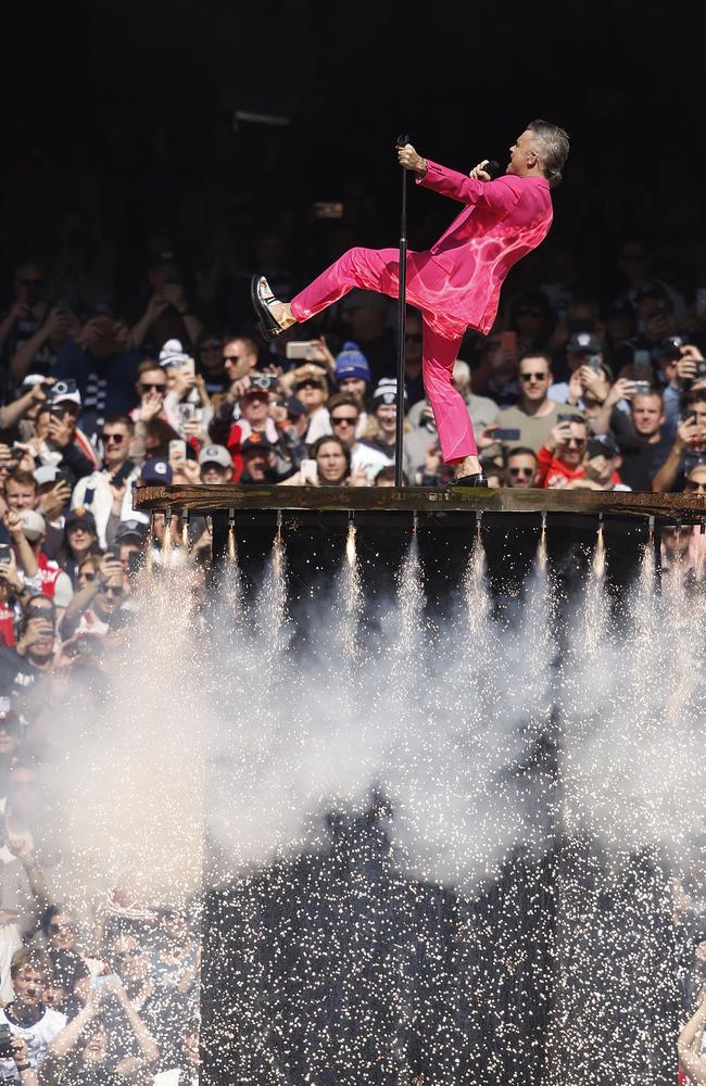 Robbie Williams performing ahead of the 2022 AFL Grand Final. Picture: Phil Hillyard