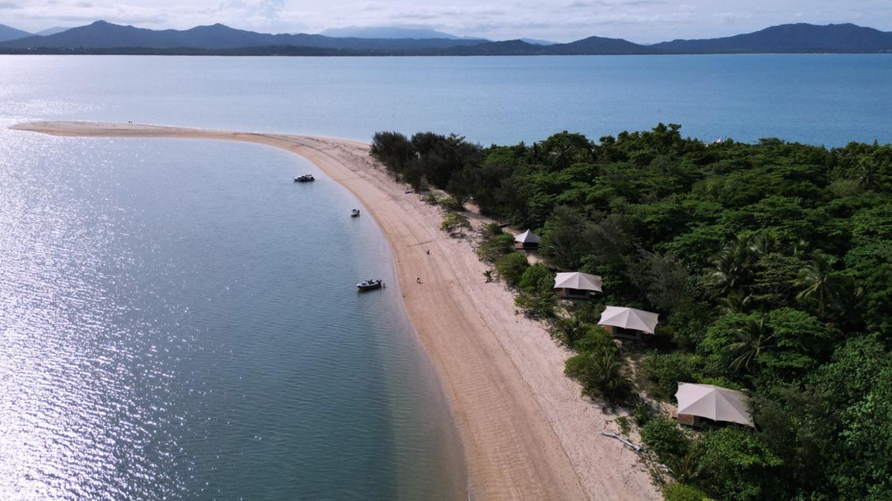 The beach sandbar, known as the spit, on the western end of Dunk Island. Picture: Dunk Island Group