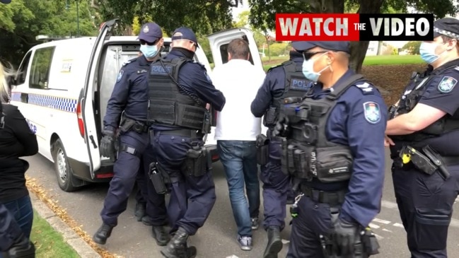Bezeers Mom Videos - Police arrest protesters at New Farm Park | The Courier Mail
