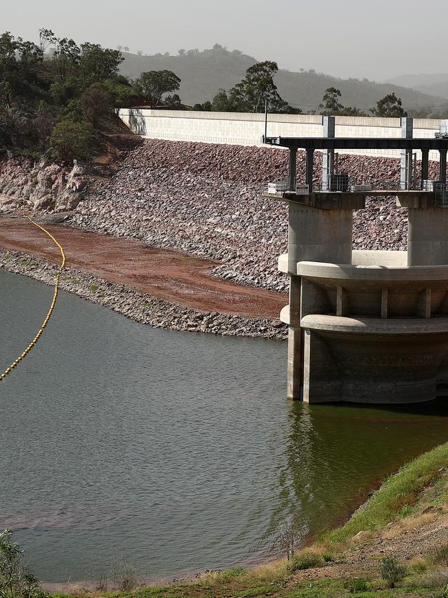 Chaffey Dam near Tamworth at 13 per cent capacity last year. Picture: Toby Zerna