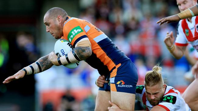 Smith playing for the Newcastle Knights.