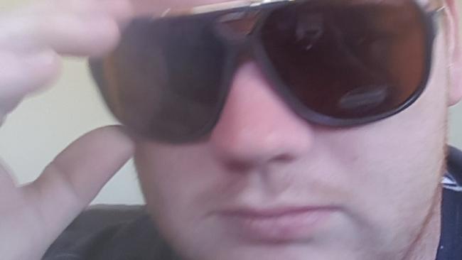 Father threatens police with knife during terrifying siege