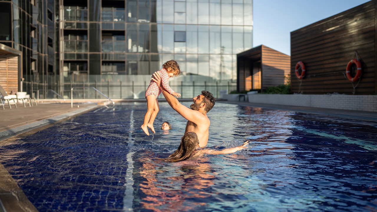 <h2>MELBOURNE 3-DAY PACKAGE, $600 (PER FAMILY)</h2><p>Plan a last-minute school holiday escape to Vibe Hotel Melbourne Docklands with the family from $300 a night for a minimum of two nights (a total of $600). Stay in a Deluxe Family Room and receive two-for-one bowling, an hour of arcade games, dodgem cars, and laser tag at Archie Brothers Archie Brothers Cirque Electriq; two-for-one ice-skating at O&rsquo;Brien Icehouse Docklands, breakfast and more. Book and stay by October 13, 2024.</p><p class="button-common"><a title="Book now" href="https://vibehotels.com/hotel-deals-and-offers/docklands-family-special/" target="_blank" data-cta="Book now" data-editable="true">Book now</a></p>