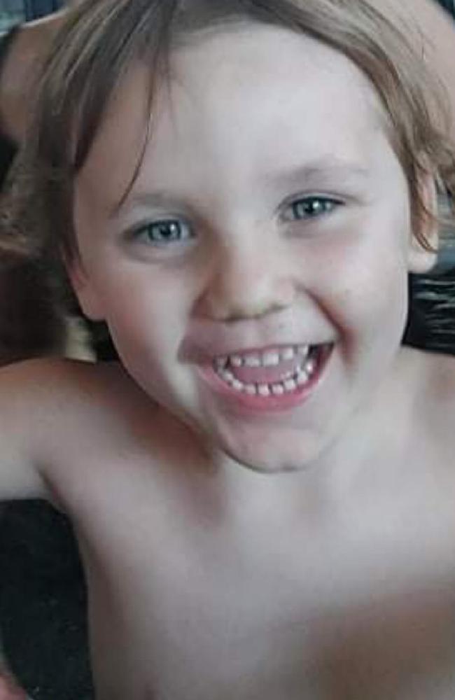 Three-year-old Tiwanaku Pineamine Taiapa reportedly drowned in a septic tank at Koah.