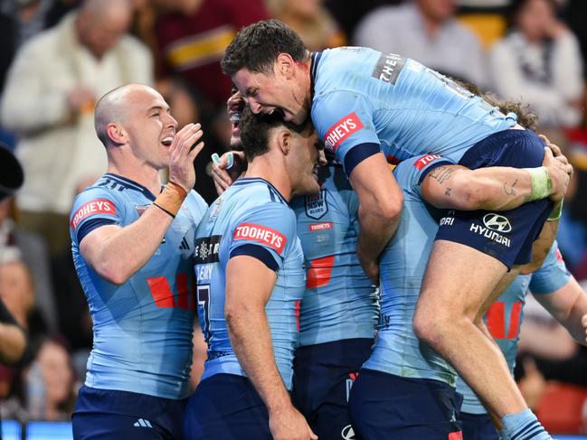 State of Origin Game 1 in Brisbane May 28, 2025. Queensland versus NSW Blues. Zac Lomax Try Celebration. Picture: NRL Photos ,