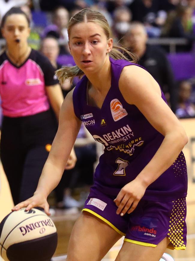 Paige Burrows in action for the Melbourne Boomers. Picture: Kelly Defina/Getty Images