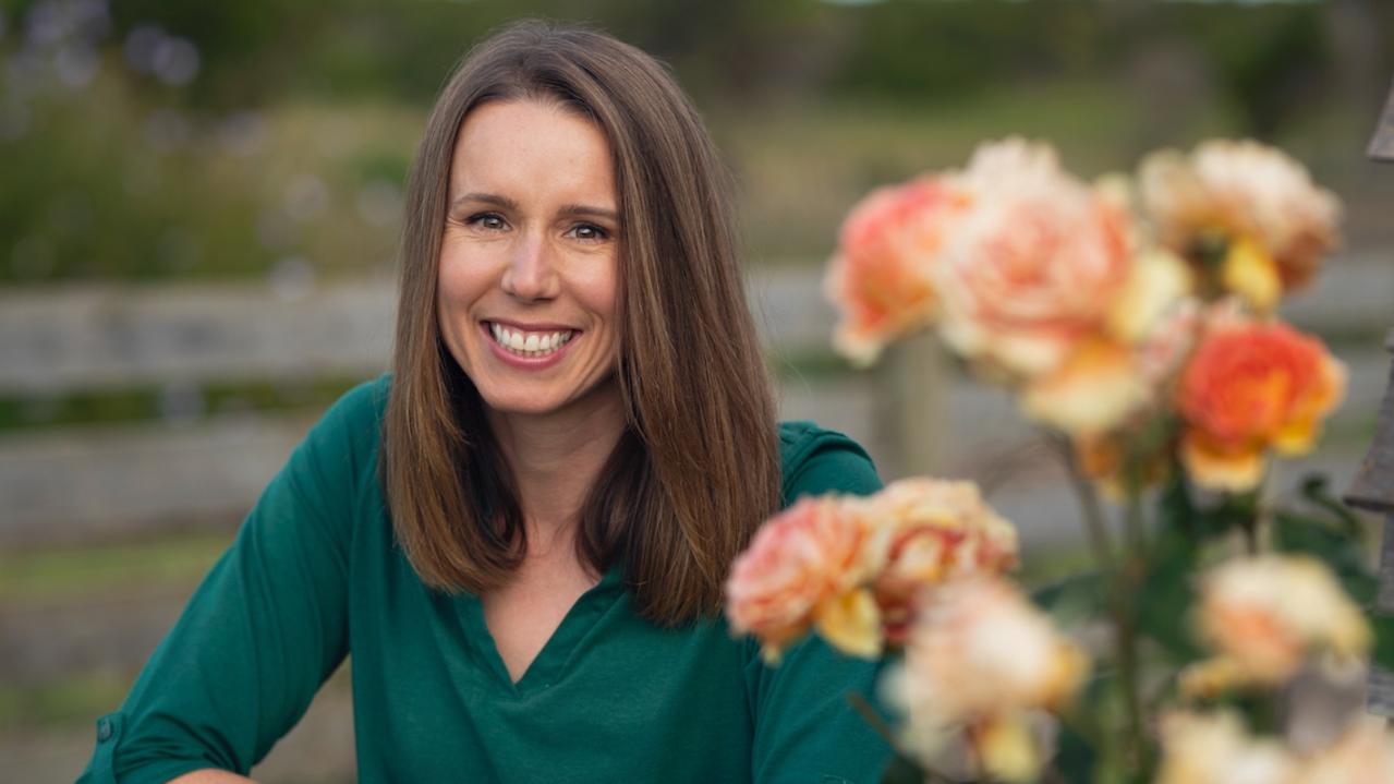 Bestselling author Maya Linnell will be in town on Monday, June 28, to promote her newest book, Magpie's Bend. Photo: Isabelle O'Brien