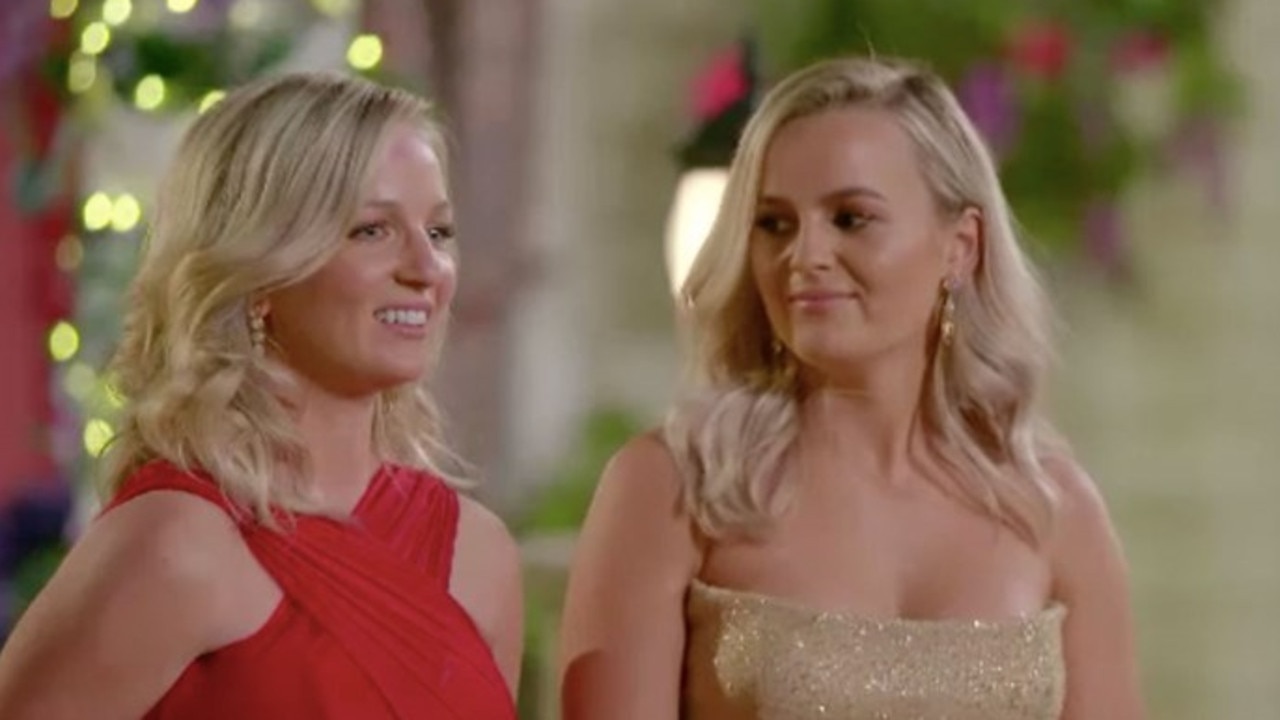 Elly and Becky gifted Harry the 'Country Rose' on night one of The Bachelorette