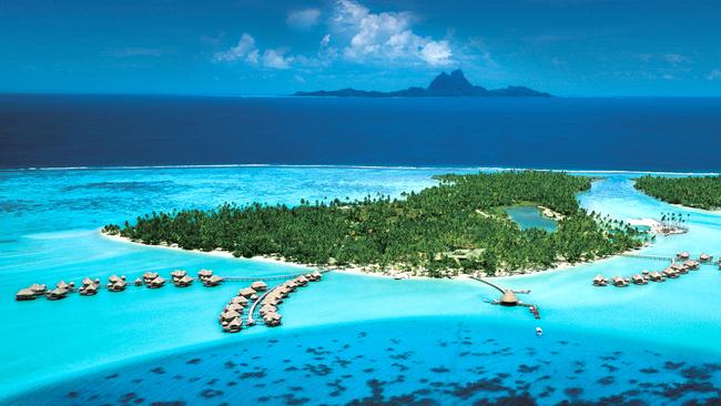 Taha’a is Bora Bora’s lesser-known neighbour.