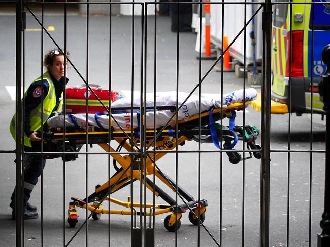 MELBOURNE, AUSTRALIA - NewsWire Photos SEPTEMBER 6, 2022. Ambulance and Paramedics are seen at Melbourne's St Vincent Hospital., Picture: NCA NewsWire / Luis Enrique Ascui