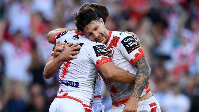 Gareth Widdop is backing his Dragons teammate. (AAP Image/Dan Himbrechts)