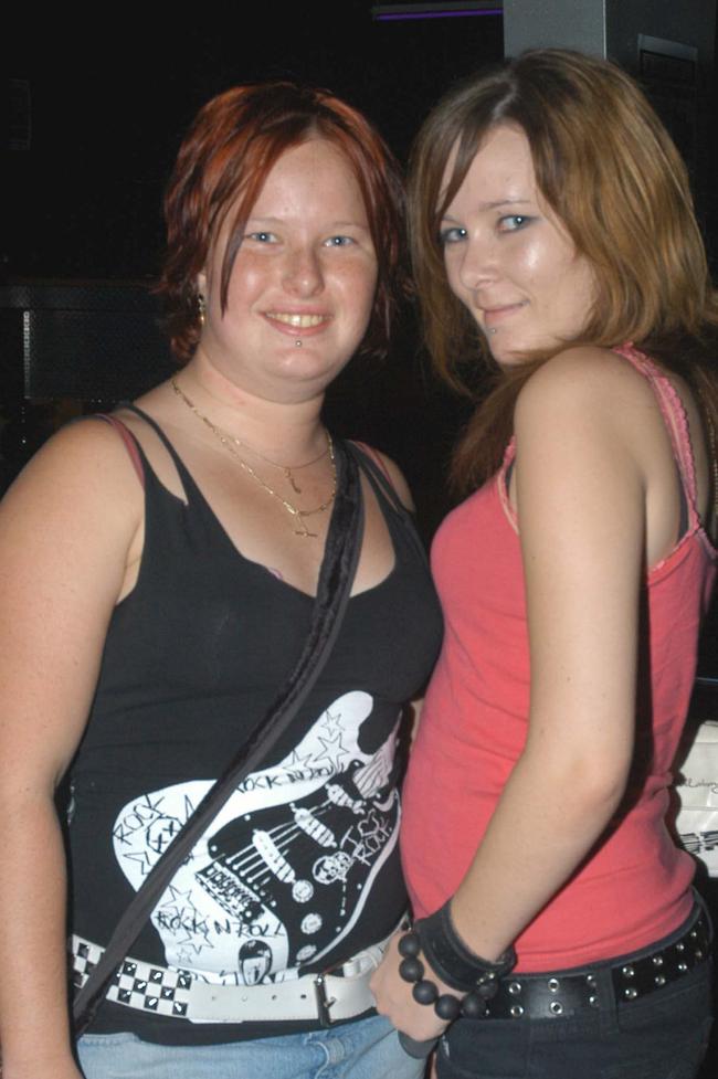 Cassie Adams and Jasmine Abraham : Socials /Doors /Nightclub /Mackay : PicDaryl/Wright 06 Feb 2006