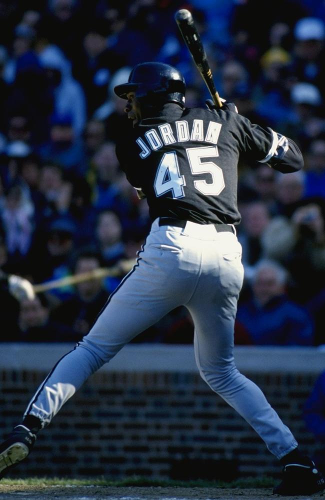 Chicago White Sox player Ken Griffey Jr, runs the bases during