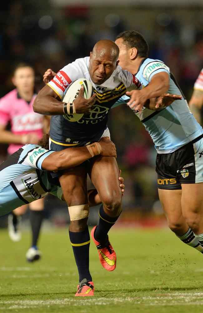 Robert Lui under pressure from a stubborn Cronulla side.