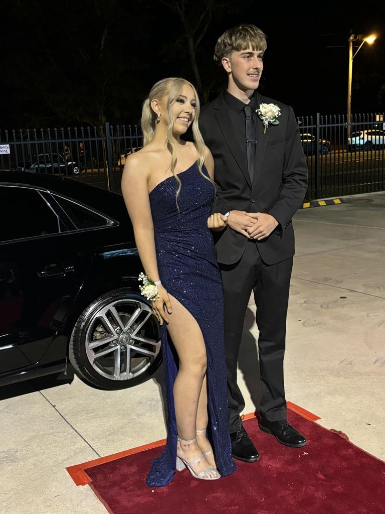 Maryborough State High School students arriving at their formal.