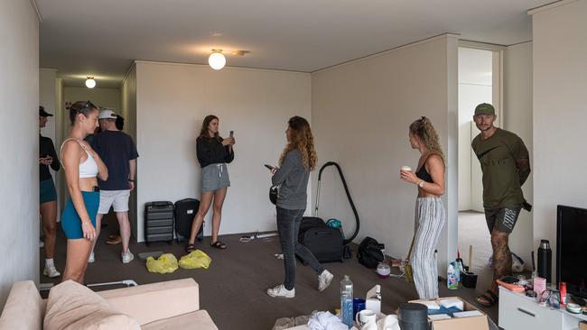 Prospective tenants at an open inspection in Bondi. Picture: Flavio Brancaleone