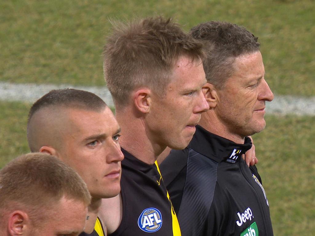 Jack Riewoldt and Damien Hardwick led the minute of silence.