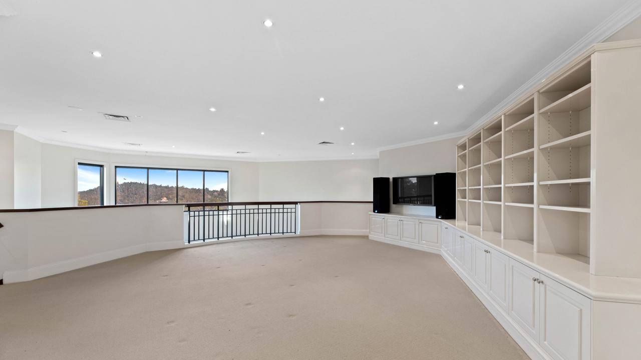 RECORD SALE: The penthouse unit at the Grosvenor Apartments on Herries Street in East Toowoomba sold at auction through Qld Hot Property for a Toowoomba record $2.61m.