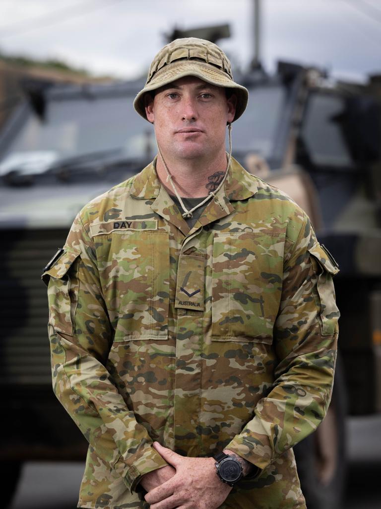 Australian Army soldier Lance Corporal Damian Day from 2nd/14th Light Horse Regiment (Queensland Mounted Infantry) returned to his hometown of Gatton, Queensland, to assist with flood recovery as part of Operation Flood Assist 2022. Photo: ADF.