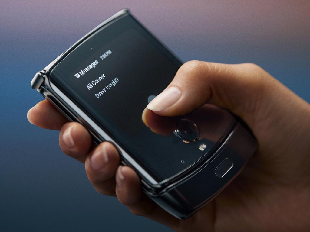 Amazon is making sure its Motorola Razr’s ship in the safer, closed position.