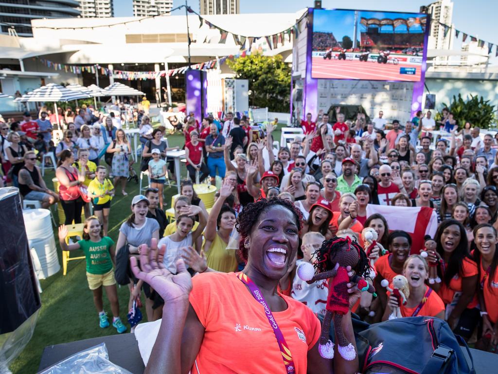 The England Roses netball team met about 120 fans at The Star Gold Coast.