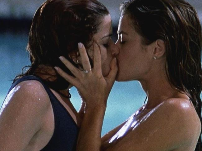 Denise Richards and Neve Campbell starred together in Wild Things. Picture: Supplied