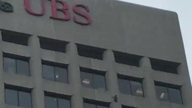 Daredevil Raccoon Scales UBS Building in Saint Paul, Minnesota