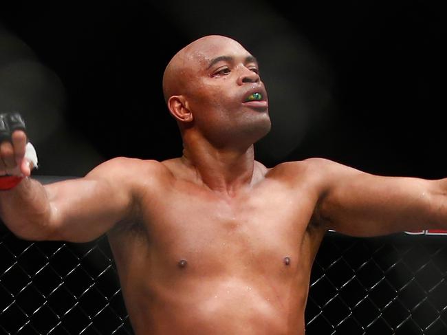 LONDON, ENGLAND - FEBRUARY 27: Anderson Silva of Brazil starts to celebrate his victory believing that he had knocked out Michael Bisping of Great Britain during the Middleweight Bout of the UFC Fight Night at The O2 Arena on February 27, 2016 in London, England. (Photo by Christopher Lee/Getty Images)