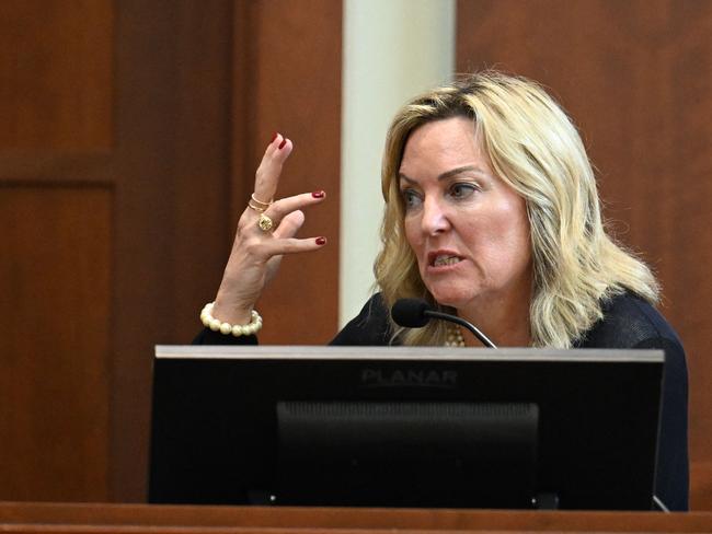 Forensic psychologist Dr Dawn Hughes testifies at the Fairfax County Circuit Courthouse. Picture: AFP