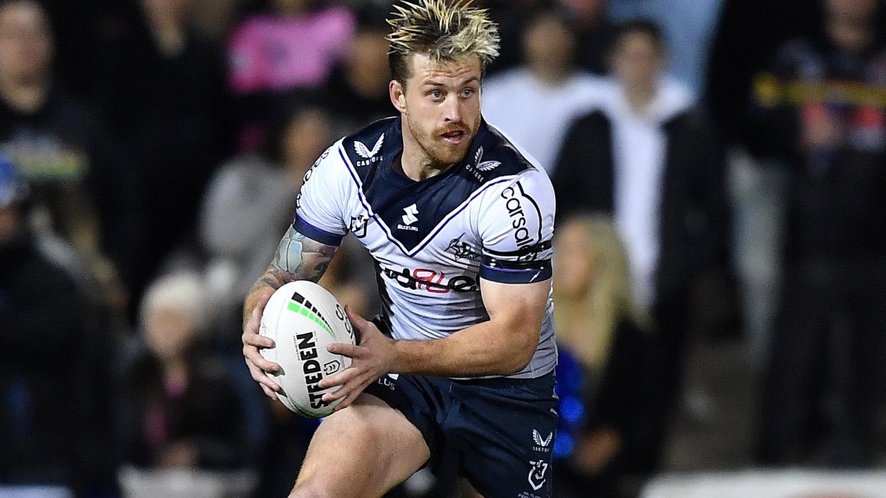 It looks like Munster won’t be moved to fullback like he was last year.