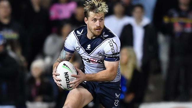 It looks like Munster won’t be moved to fullback like he was last year.