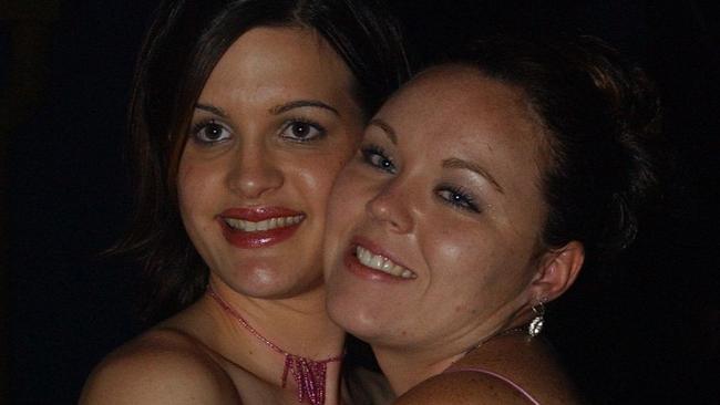 Dianne Fitzsimon & Joanne McCaughey at Mantaz Club & Bar Pic Bryan Lynch AD135007