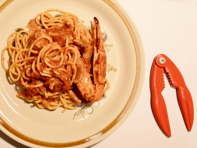 Reviewed: The one-dish diner Spaghetti Crab