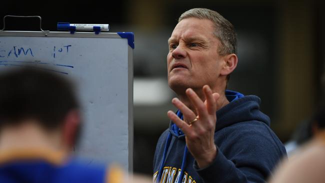 Guy McKenna addresses his players as a Beaumaris senior coach. (AAP Image/James Ross)