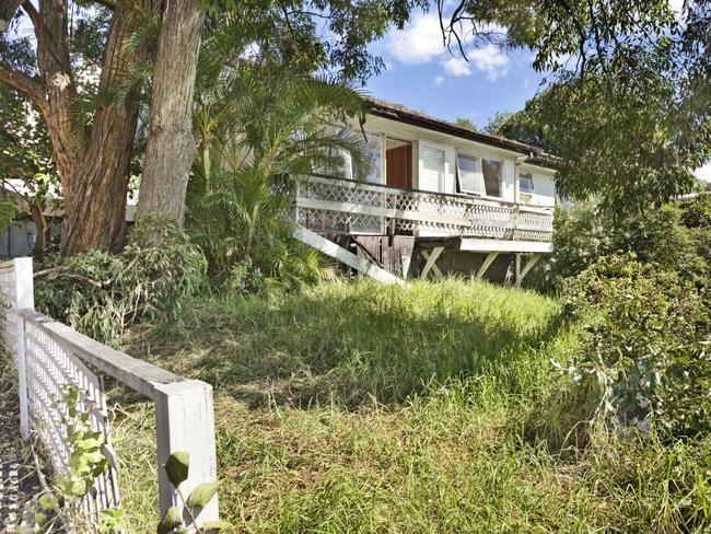 Real Estate: 40 Thames St, Balmain