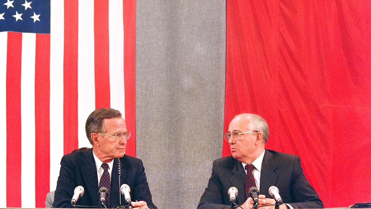 Former US President George Bush and his Soviet counterpart Mikhail Gorbachev in 1991. Mr Gorbachev sun praise for Mr Bush upon news of his passing. Picture: Mike Fisher/AFP