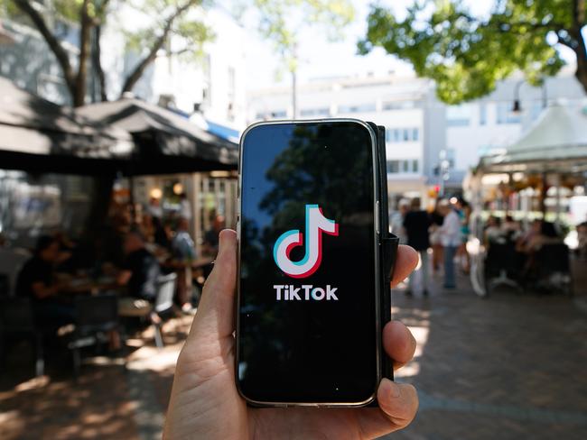 Australia is lagging behind other countries in banning TikTok from government devices. Picture: Tim Pascoe/ NCA NewsWire