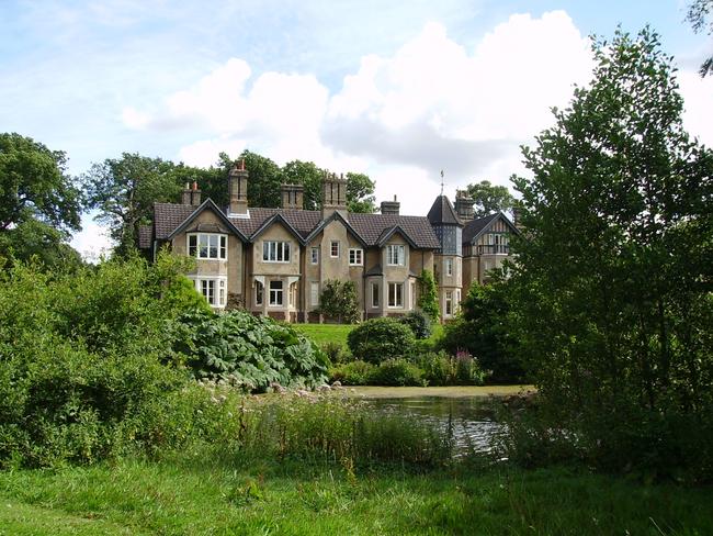 York Cottage at Sandringham Estate is expected to be gifted to Prince Harry and Meghan. Picture: The Giant Puffin at English Wikipedia