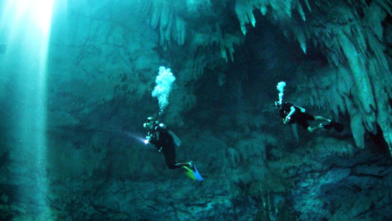 Quintana Roo sinkhole: Ancient Mayan sacrificial site in Mexico | escape