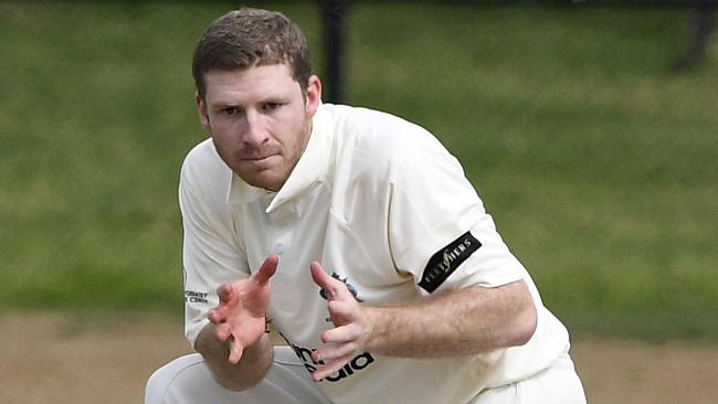 Alistair Burge in action for Kew. Picture: Andy Brownbill