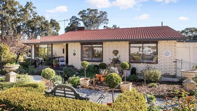 The Mount Pleasant property at 1 William St sold in August 2020 for $270,000 and again in August 2023 for $495,000. Picture: realestate.com.au