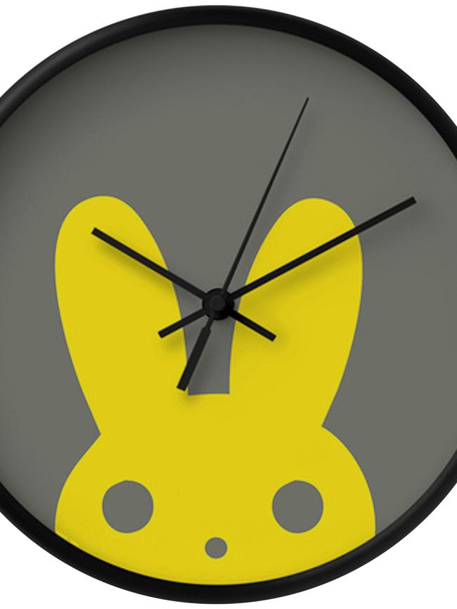 Zanui wall clock.