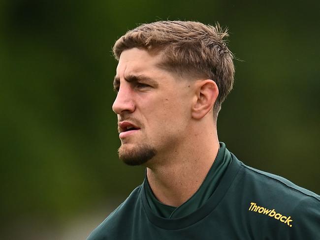 BRISBANE, AUSTRALIA - OCTOBER 13: Zac Lomax trains during a Australia Kangaroos training session at Norths Devils on October 13, 2024 in Brisbane, Australia. (Photo by Albert Perez/Getty Images)