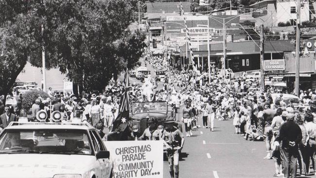 Boronia's Christmas parade along Boronia Rd in 1987. Picture: Chris Rostron