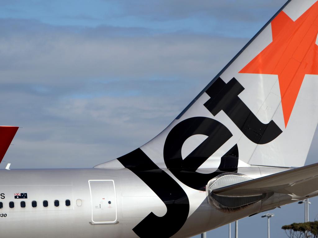 The woman was on Jetstar flight was JQ570.