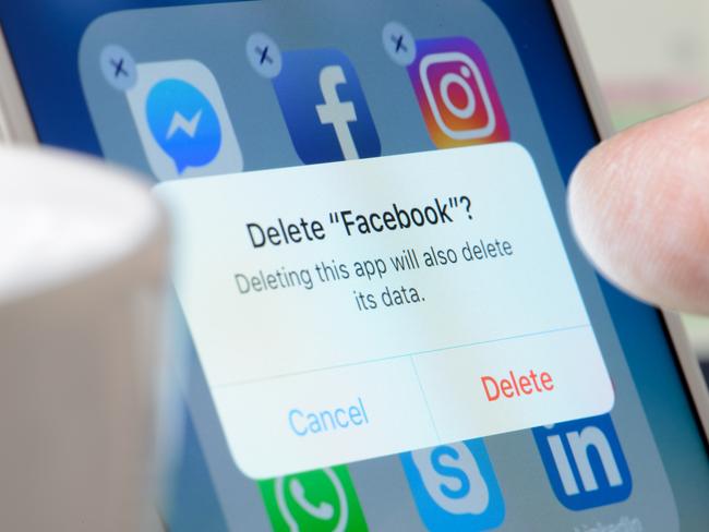 Users can delete Facebook and other apps, but experts advise they remove notifications and social media apps from the home screen. Picture: iStock