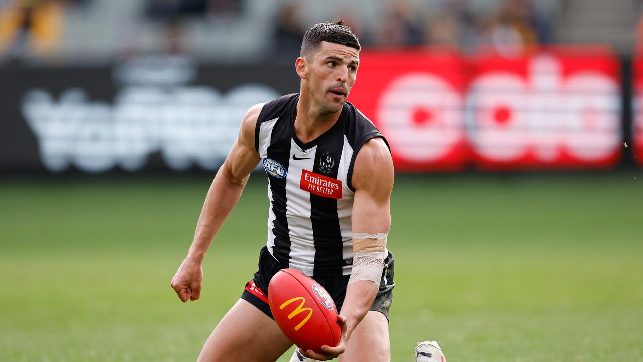 MELBOURNE, AUSTRALIA - JULY 28: Scott Pendlebury of the Magpies in action during the 2024 AFL Round 20 match between the Collingwood Magpies and the Richmond Tigers at the Melbourne Cricket Ground on July 28, 2024 in Melbourne, Australia. (Photo by Dylan Burns/AFL Photos)