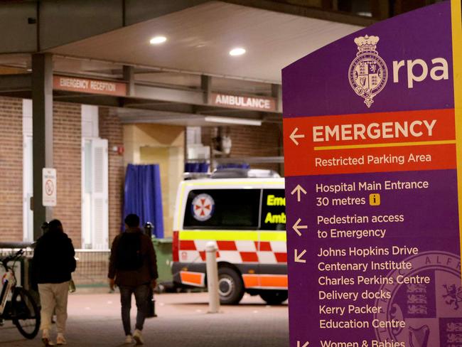 SYDNEY, AUSTRALIA - NewsWire Photos JULY 7, 2023: Police pictured outside RPA Hospital in Camperdown.Picture: NCA NewsWire / Damian Shaw